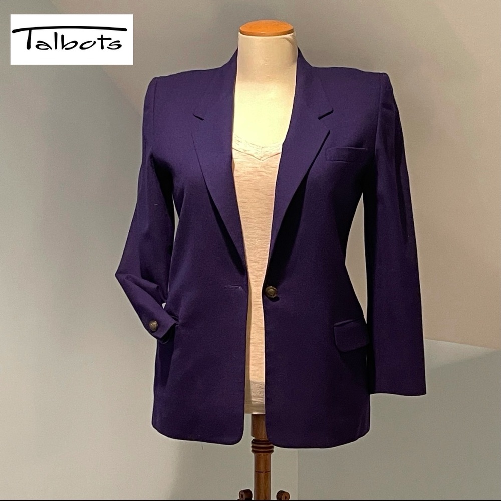 Excellent condition Talbots wool blazer. Size 12